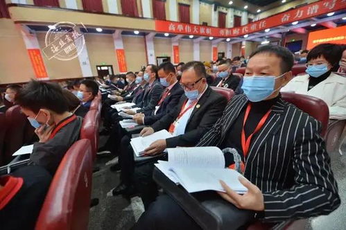 太原市南安商会会长尤建军出席南安市政协会议，共商家乡发展大计